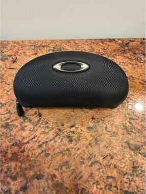 Black Semi-Rigid Nylon Oakley Sports Vault Sunglasses Case